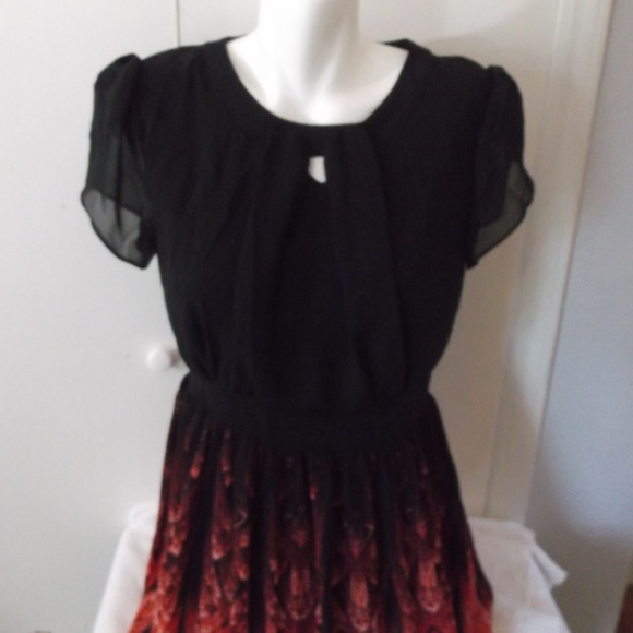 QYLR Dresses & Skirts - NWT QYLR Classic New Style Dress Red Black 3XL Jr Christmas Gift